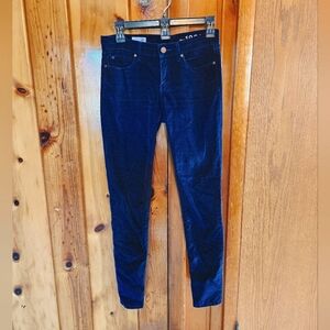 Gap Velvety Corduroy Skinny Pants